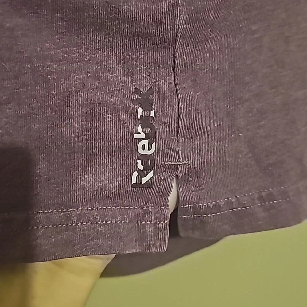 FREE W any purchase over $5 Reebok sz tag missing purple shorts see measurement - Picture 2 of 6